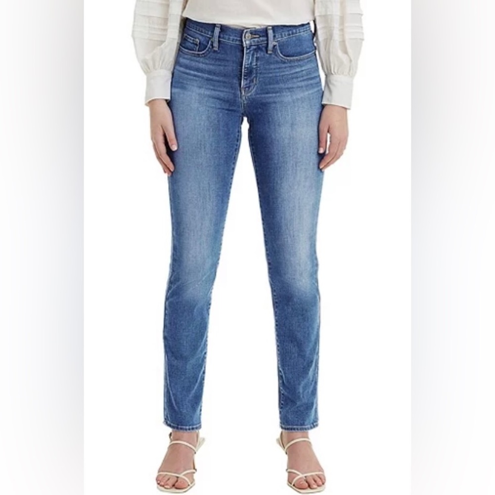 Levi’s Women’s 312 Shaping slim Jeans